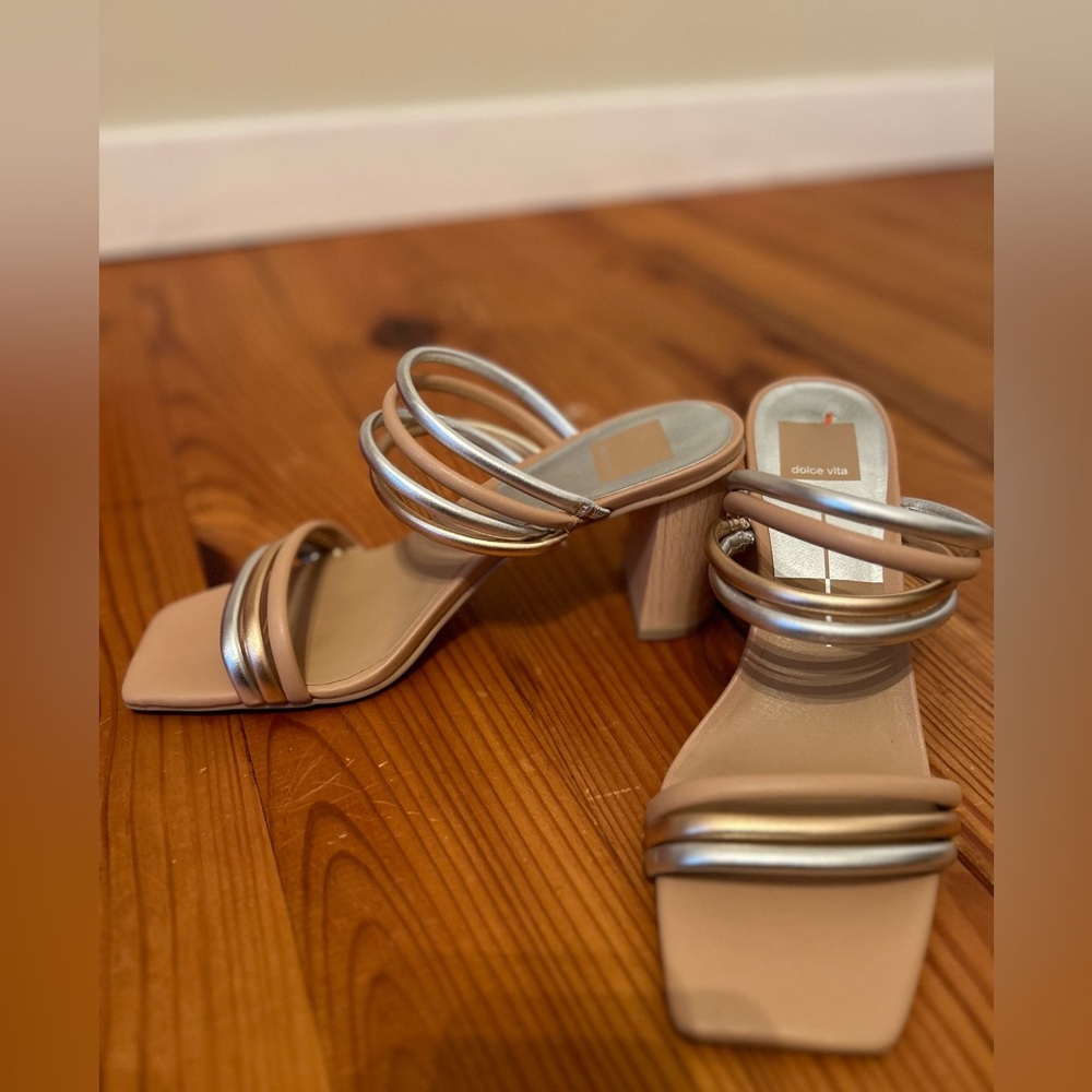 ✨LIKE NEW✨ Dolce Vida Square Toe Silver/Rose Gold/Tan Strappy Healed Sandal